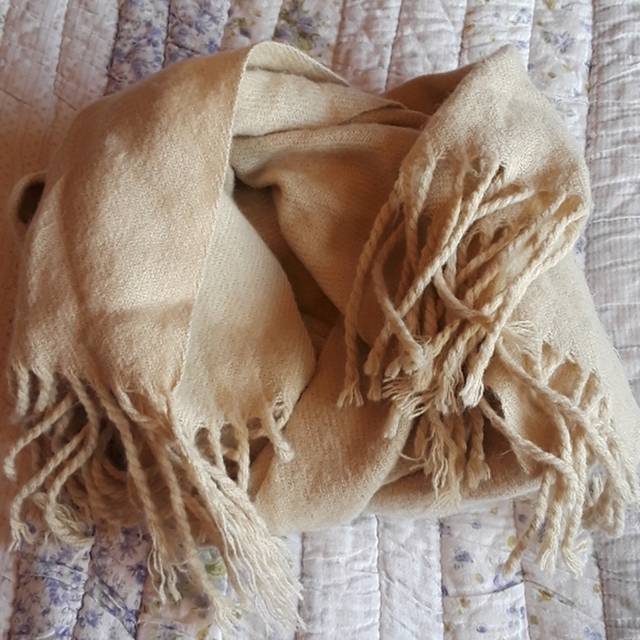 Accessories - Cashmere cream scarf